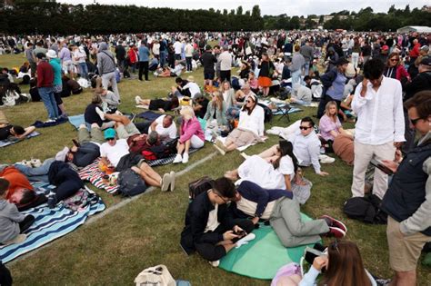 wimbledon queue tips|I've done the Wimbledon queue 300 times .